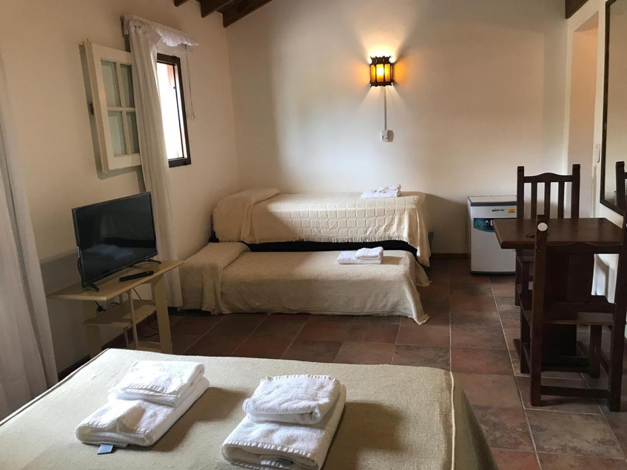 Hosteria Sajonia Villa Gesell Eksteriør bilde